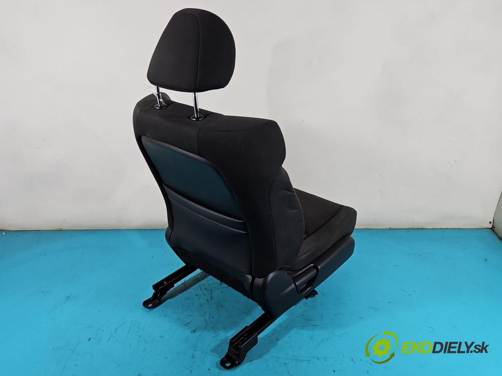 Honda Accord VIII 2008-2015 2.0 VTEC 156 HP automatic 115 kW 1997 cm3 4- Sedačka pravý  (Sedačky, sedadlá)