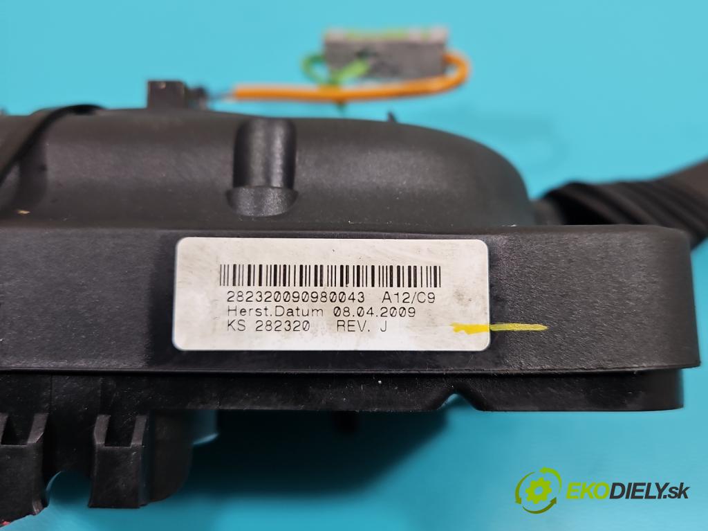 Opel Astra III 2004-2014 1.4 16V 90 HP manual 66 kW 1364 cm3 5- prepínač komplex: 13313710 (Prepínače, spínače, tlačidlá a ovládače kúrenia)