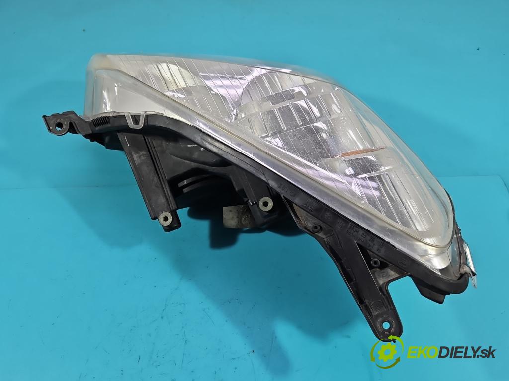 Opel Astra III 2004-2014 1.4 16V 90 HP manual 66 kW 1364 cm3 5- Reflektor: pravý 13239289 (Pravé)