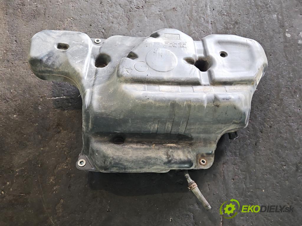 Toyota Corolla E16/E18  2013-2019 1.6 16V 132 hp manual 97 kW 1598 cm3 4- Nádrž: paliva 77111-02150 (Nádrže)