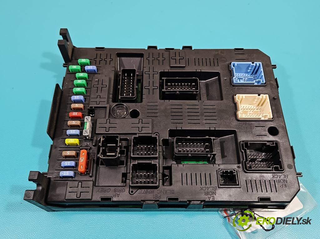 Peugeot 308 I 2007-2013 1.6 hdi 114 hp manual 84 kW 1560 cm3 5- řídící jednotka 9678476880