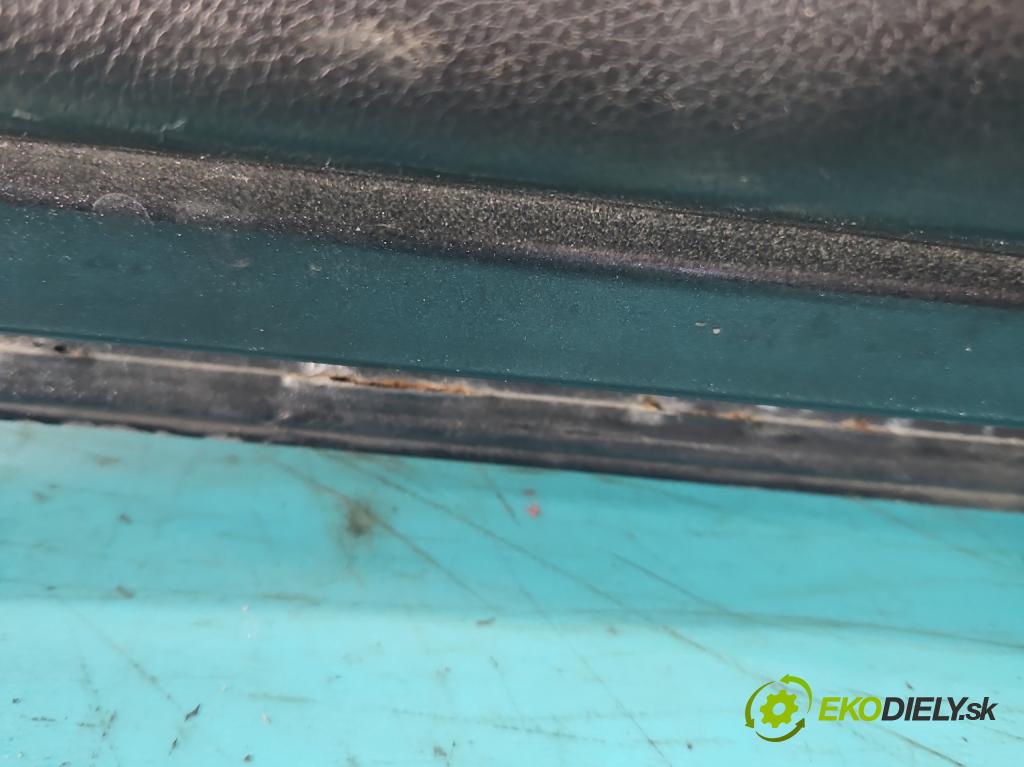 Peugeot 308 I 2007-2013 1.6 hdi 114 hp manual 84 kW 1560 cm3 5- zadní kufrové dveře  (Zadní kapoty)