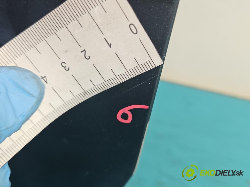 Peugeot 308 I 2007-2013 1.6 hdi 114 hp manual 84 kW 1560 cm3 5- zadní kufrové dveře  (Zadní kapoty)