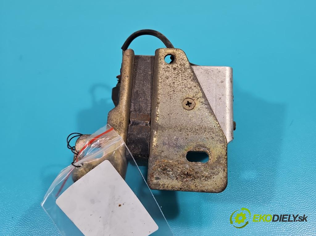 Audi 80 B4 1991-1994 1.8 90 HP manual 66 kW 1781 cm3 4- cievka zapaľovacia  (Zapaľovacie cievky, moduly)