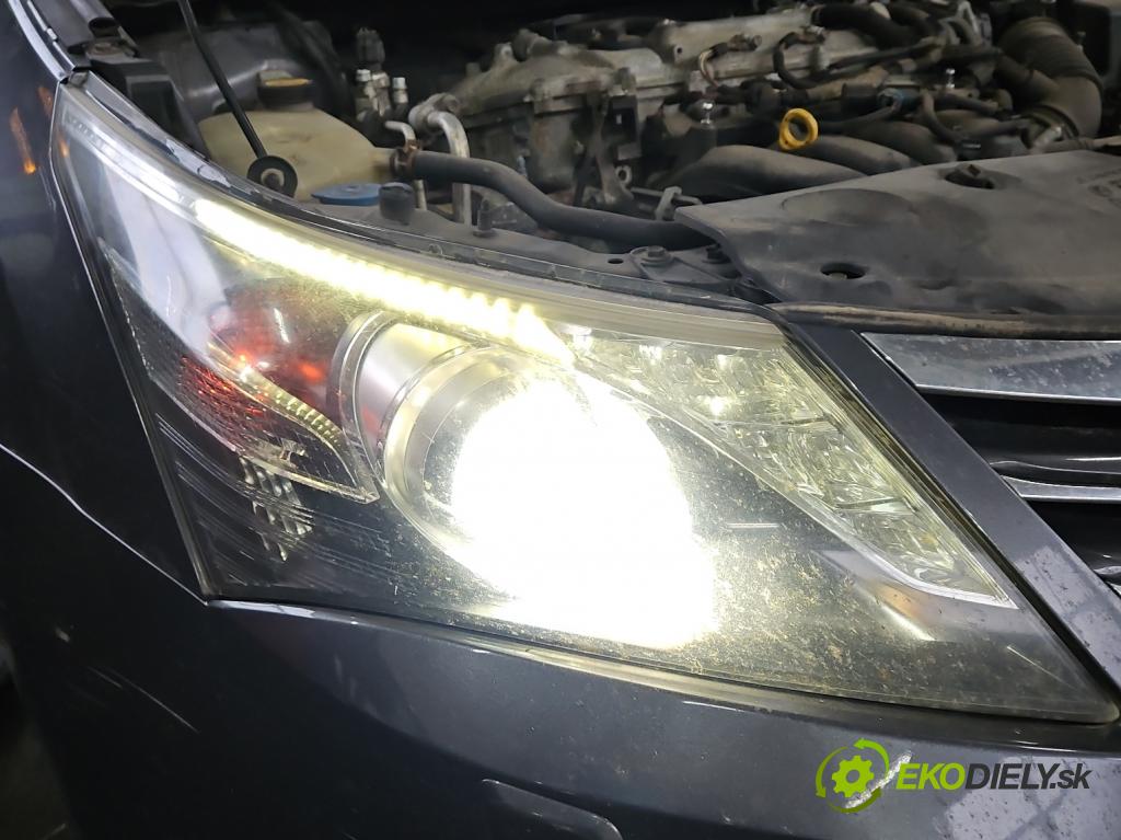 Toyota Avensis III T27 2009-2018 2.0 16V 152KM automatic 112 kW 1987 cm3 5- Reflektor: pravý  (Pravé)