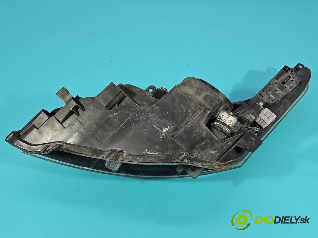 Toyota Avensis III T27 2009-2018 2.0 16V 152KM automatic 112 kW 1987 cm3 5- Reflektor: pravý  (Pravé)