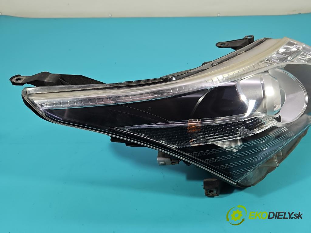 Toyota Avensis III T27 2009-2018 2.0 16V 152KM automatic 112 kW 1987 cm3 5- Reflektor: pravý  (Pravé)