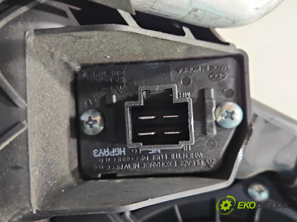 Kia Venga 1.4 16V 90 hp manual 66,2 kW 1396 cm3 5- radiátor 97200-1P100 (Radiátory topení)