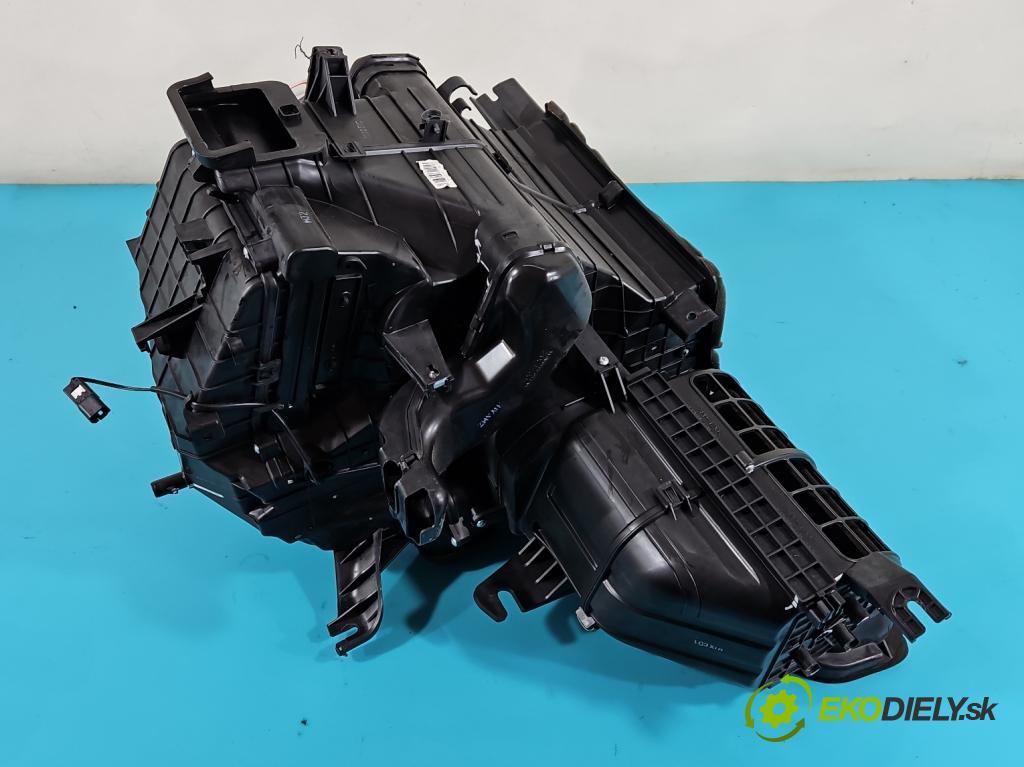 Kia Venga 1.4 16V 90 hp manual 66,2 kW 1396 cm3 5- radiátor 97200-1P100 (Radiátory topení)