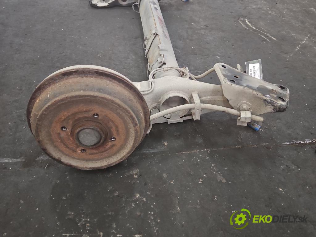 Peugeot 207 1.4 8V 73 hp manual 54 kW 1360 cm3 5- zadní výztuha  (Výztuhy zadní)