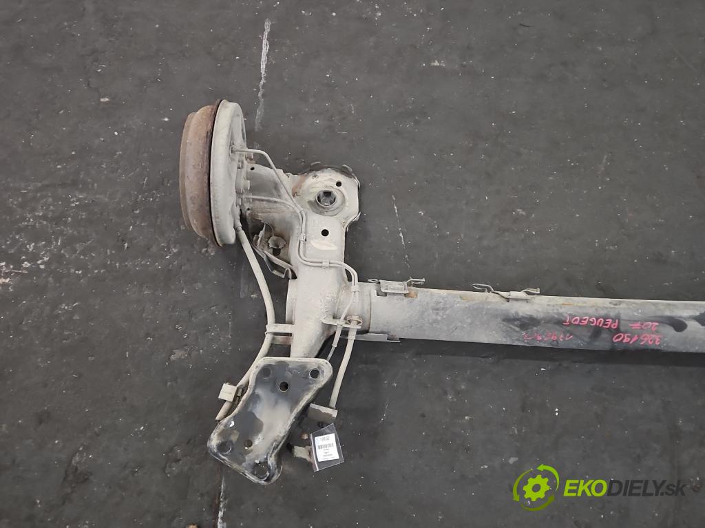 Peugeot 207 1.4 8V 73 hp manual 54 kW 1360 cm3 5- zadní výztuha  (Výztuhy zadní)