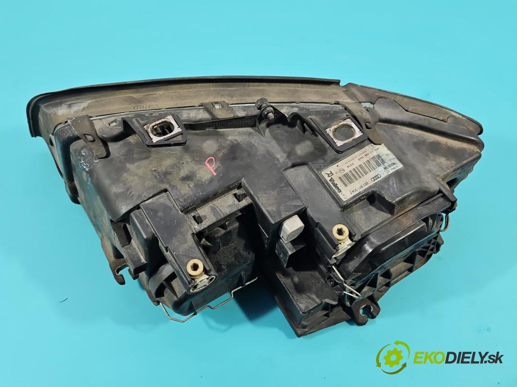 Audi A4 B6 2000-2004 1.6 103 HP manual 76 kW 1595 cm3 4- Reflektor: pravý  (Pravé)