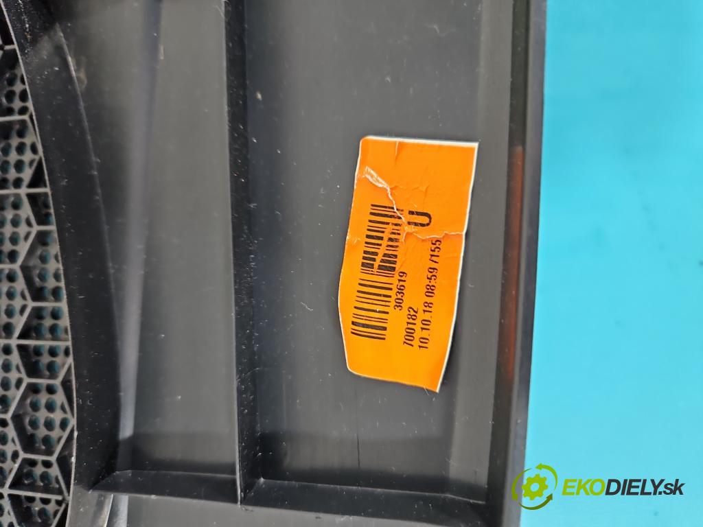 Toyota Corolla E16/E18  2013-2019 1.6 16V 132  HP manual 97 kW 1598 cm3 4- zadná 64330-02A80 (Pláta zadné)