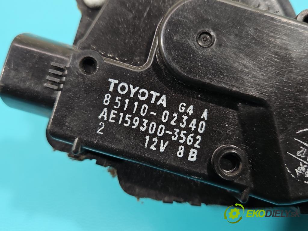 Toyota Corolla E16/E18  2013-2019 1.6 16V 132 hp manual 97 kW 1598 cm3 4- motor stěračů přední 85110-02340