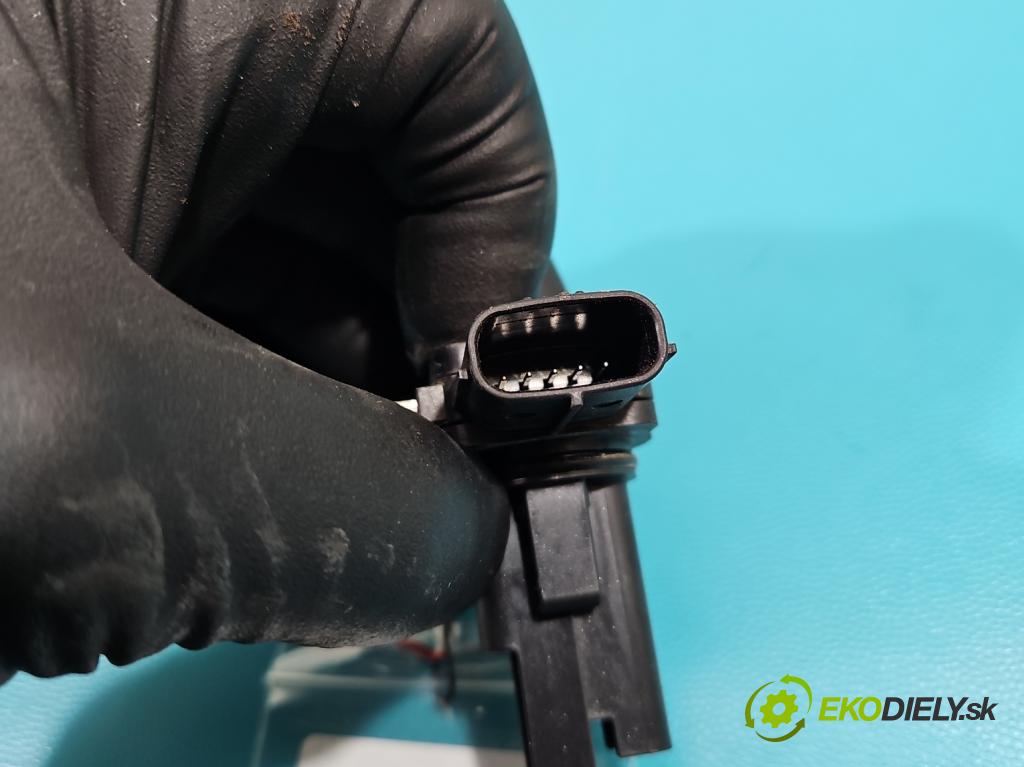 Toyota Corolla E16/E18 2013-2019 1.6 16V 132 HP manual 97 kW 1598 cm3 4- průtokoměr: 197400-5380 (Váhy vzduchu)