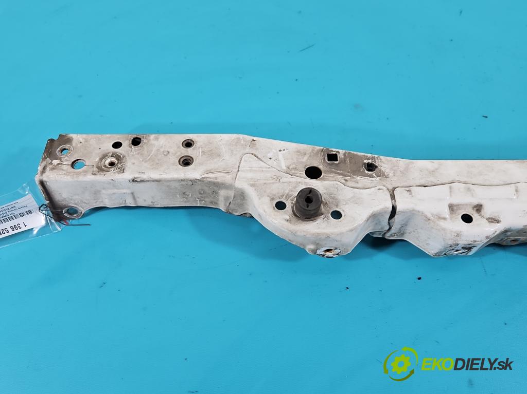 Toyota Corolla E16/E18  2013-2019 1.6 16V 132 hp manual 97 kW 1598 cm3 4- stěna přední  (Výztuhy přední)