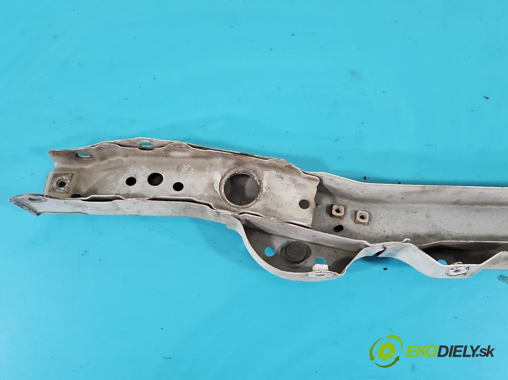 Toyota Corolla E16/E18  2013-2019 1.6 16V 132 hp manual 97 kW 1598 cm3 4- stěna přední  (Výztuhy přední)