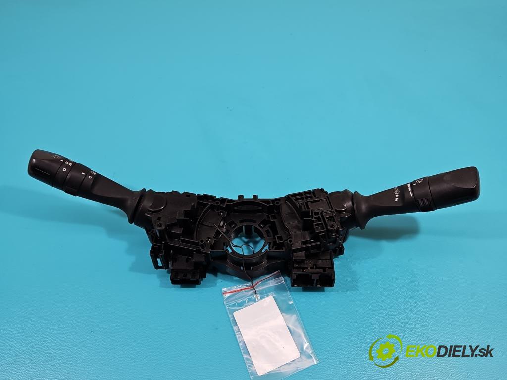 Toyota Corolla E16/E18  2013-2019 1.6 16V 132  HP manual 97 kW 1598 cm3 4- prepínač komplex: 17F854 (Prepínače, spínače, tlačidlá a ovládače kúrenia)