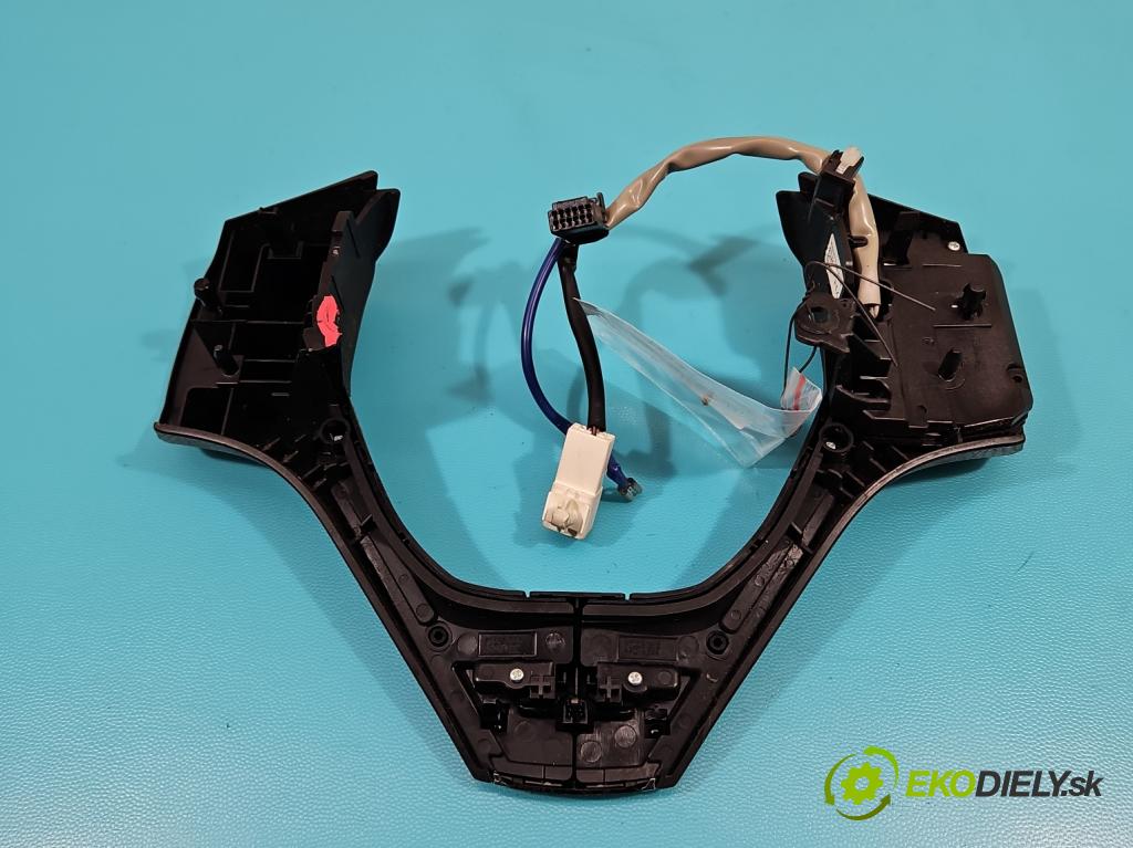 Toyota Corolla E16/E18  2013-2019 1.6 16V 132  HP manual 97 kW 1598 cm3 4- prepínač multifunkční: řízení:  (Prepínače, spínače, tlačidlá a ovládače kúrenia)