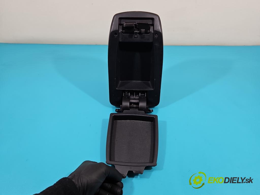 Toyota Corolla E16/E18  2013-2019 1.6 16V 132  HP manual 97 kW 1598 cm3 4- operadlo  (Lakťové opierky)