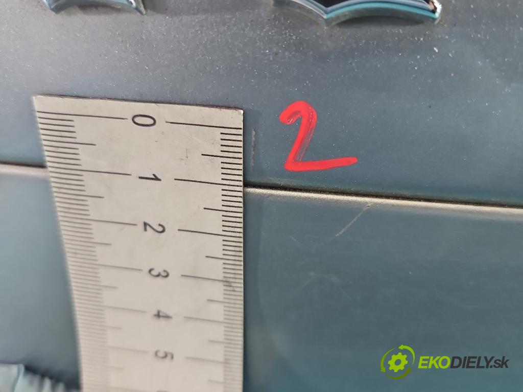 Peugeot 207 1.4 8V 73 hp manual 54 kW 1360 cm3 5- zadní kufrové dveře  (Zadní kapoty)