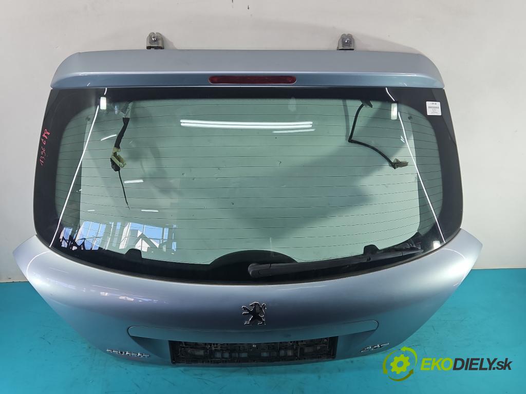Peugeot 207 1.4 8V 73 hp manual 54 kW 1360 cm3 5- zadní kufrové dveře  (Zadní kapoty)
