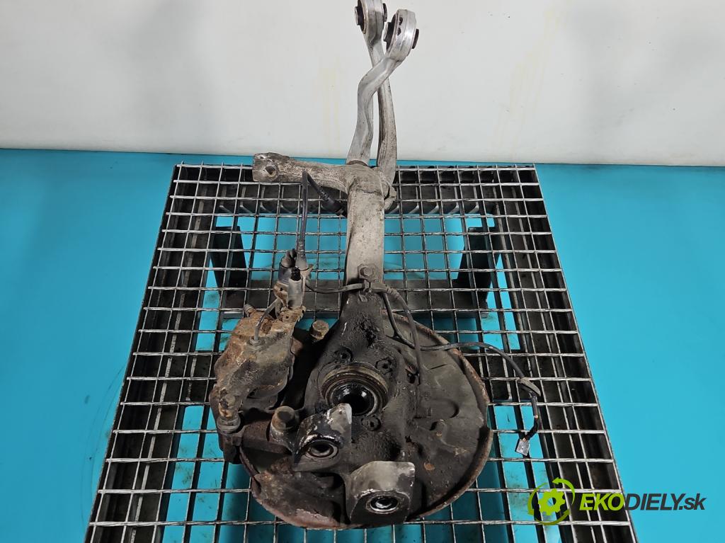 Audi A4 B6 2000-2004 1.6 103 HP manual 76 kW 1595 cm3 4- náboj ľavé  (Náboje)