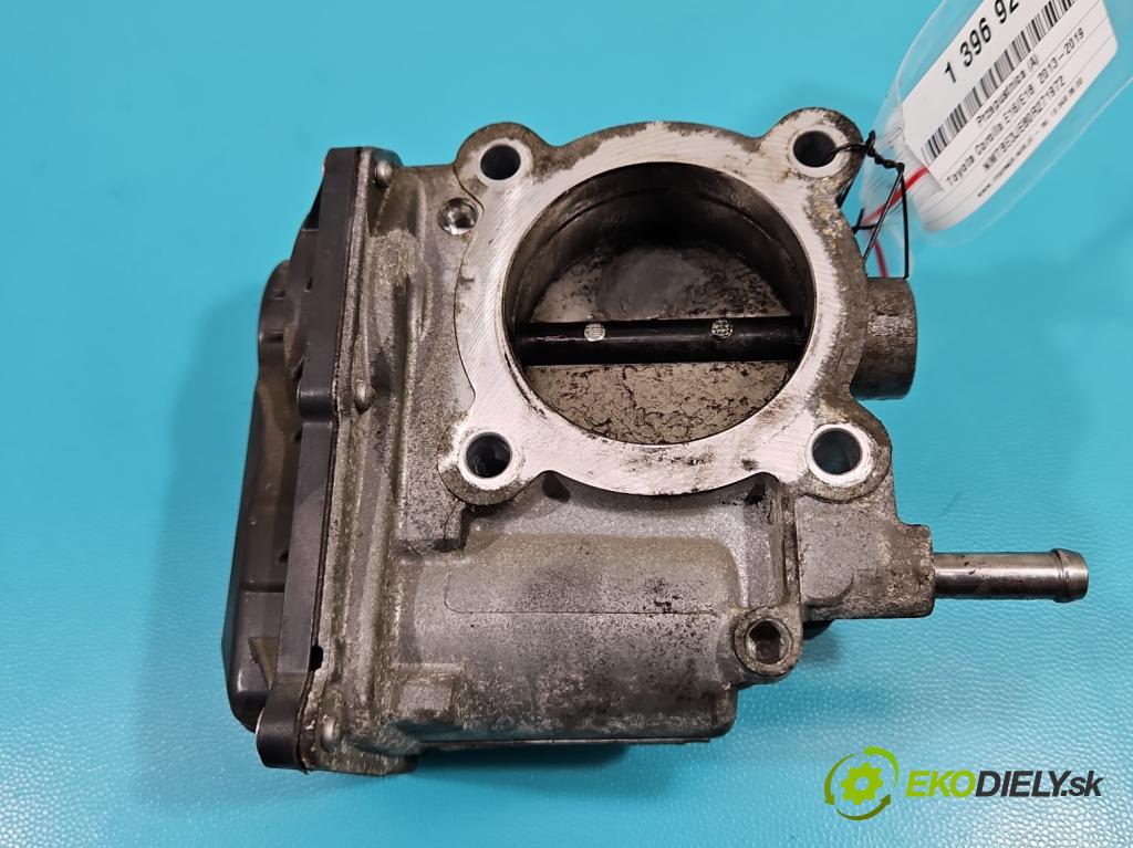Toyota Corolla E16/E18  2013-2019 1.6 16V 132  HP manual 97 kW 1598 cm3 4- klapka 22030-0T050 (Škrtiace klapky)