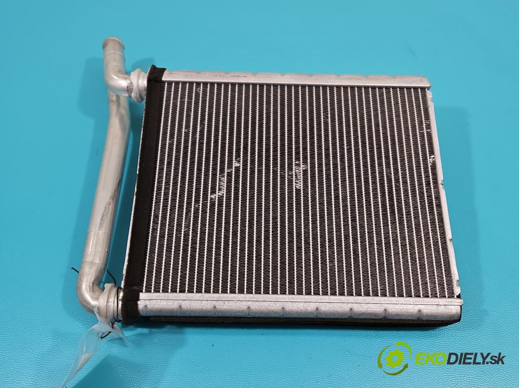 Toyota Corolla E16/E18  2013-2019 1.6 16V 132 hp manual 97 kW 1598 cm3 4- radiátor  (Radiátory topení)