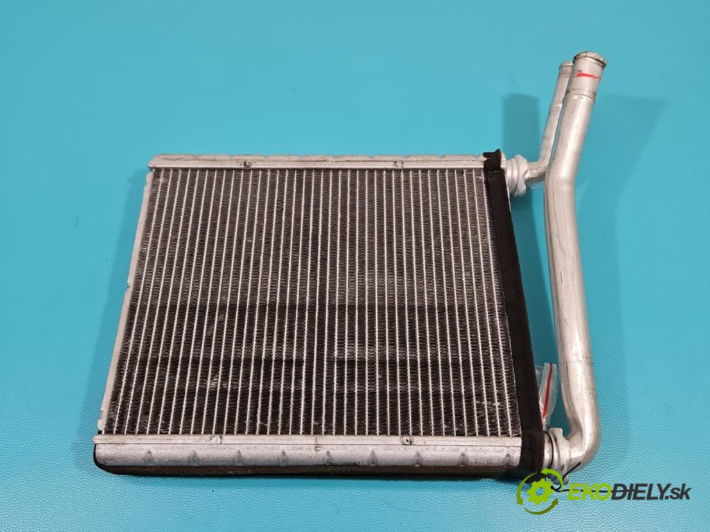 Toyota Corolla E16/E18  2013-2019 1.6 16V 132 hp manual 97 kW 1598 cm3 4- radiátor  (Radiátory topení)