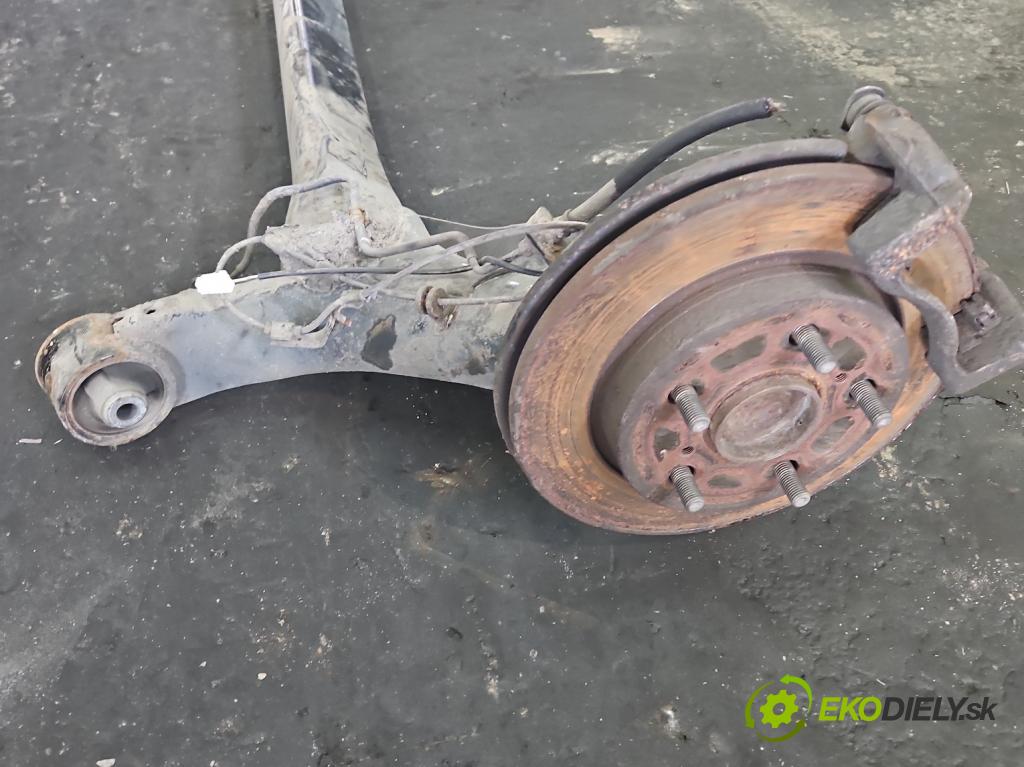 Toyota Corolla E16/E18  2013-2019 1.6 16V 132 hp manual 97 kW 1598 cm3 4- zadní výztuha  (Výztuhy zadní)