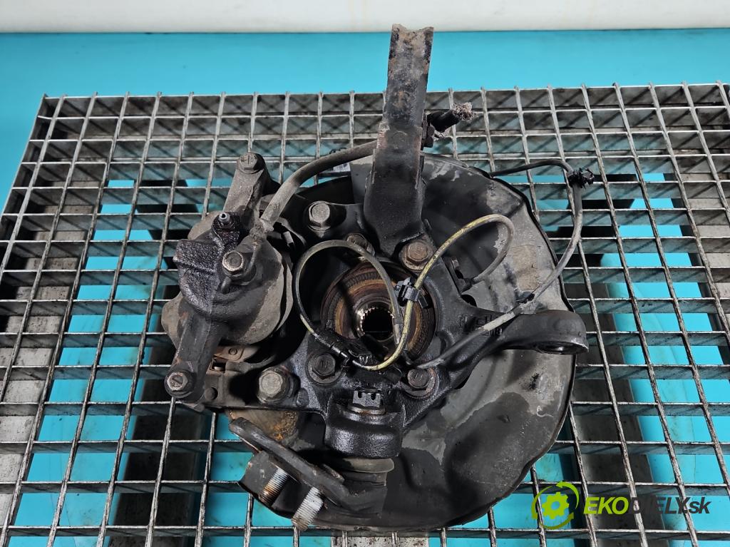 Toyota Corolla E16/E18 2013-2019 1.6 16V 132 HP manual 97 kW 1598 cm3 4- náboj pravé (Náboje)