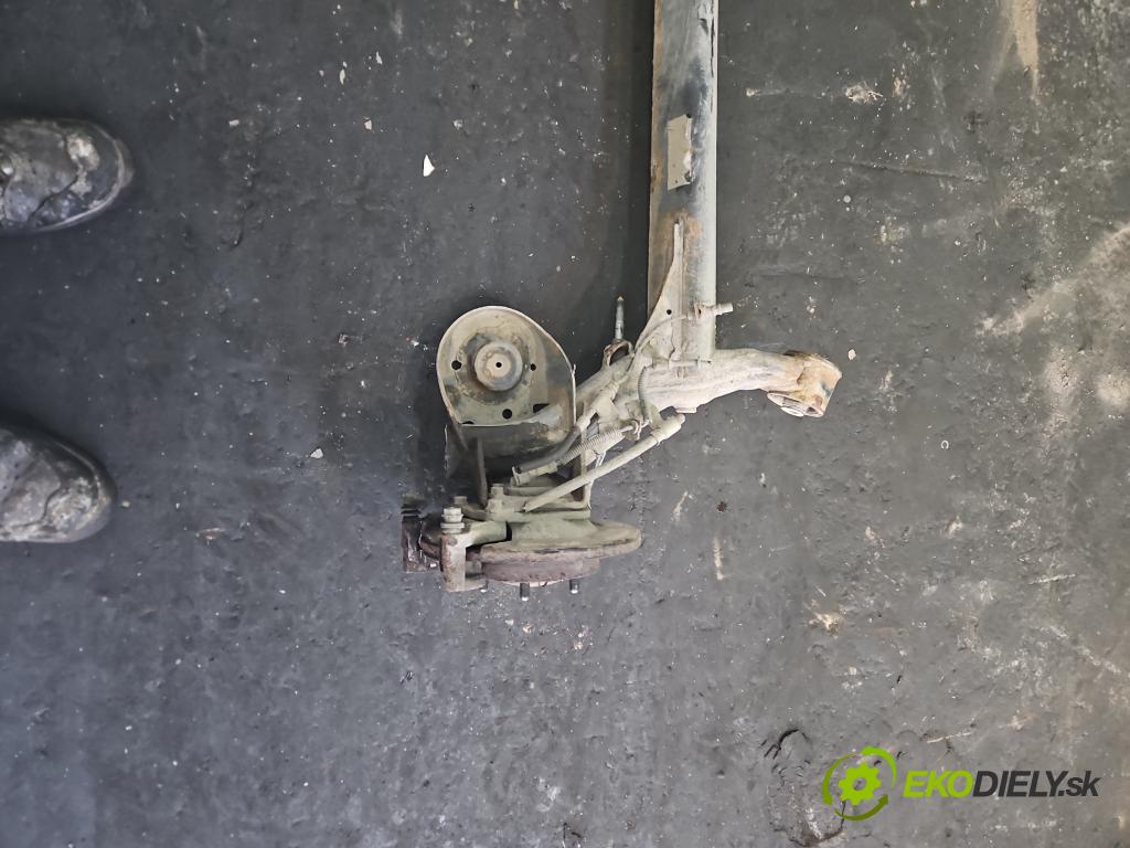 Kia Venga 1.4 16V 90 hp manual 66,2 kW 1396 cm3 5- zadní výztuha  (Výztuhy zadní)