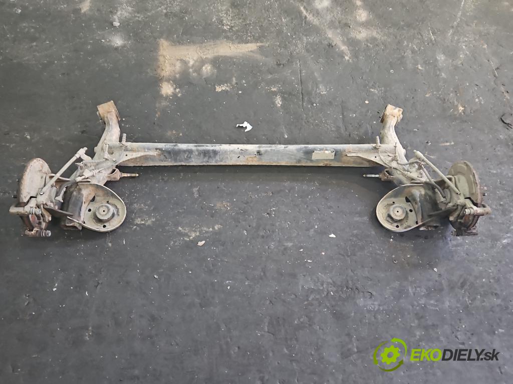 Kia Venga 1.4 16V 90 hp manual 66,2 kW 1396 cm3 5- zadní výztuha  (Výztuhy zadní)