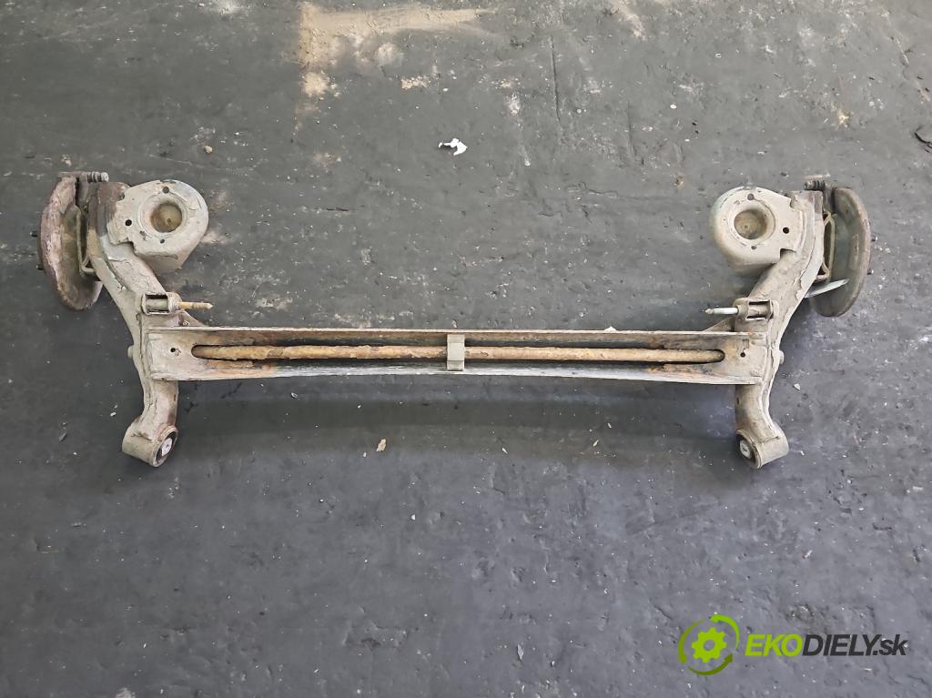 Kia Venga 1.4 16V 90 hp manual 66,2 kW 1396 cm3 5- zadní výztuha  (Výztuhy zadní)