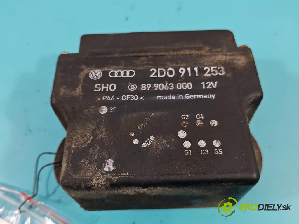Vw LT II 1996-2006 2.5 tdi 95 HP manual 70 kW 2461 cm3 5- Relé: svíčky: zařicích: 2D0911253 (Relé)