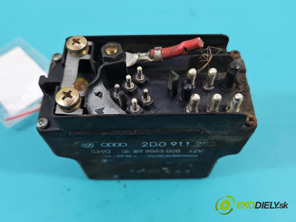 Vw LT II 1996-2006 2.5 tdi 95 HP manual 70 kW 2461 cm3 5- Relé: svíčky: zařicích: 2D0911253 (Relé)