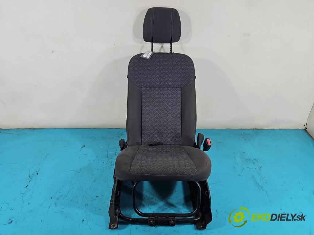 Ford Transit connect 1.8 tdci 90 HP manual 66 kW 1753 cm3 5- Sedačka pravý  (Sedačky, sedadlá)