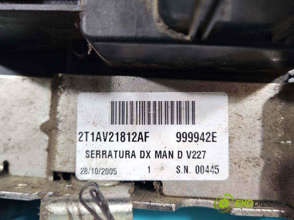 Ford Transit connect 1.8 tdci 90 hp manual 66 kW 1753 cm3 5- zámek přední pravý 2T1AV21812AF