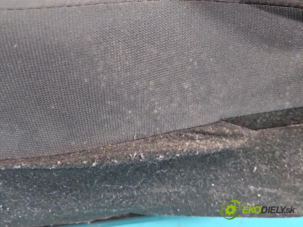 Toyota Corolla E16/E18  2013-2019 1.6 16V 132  HP manual 97 kW 1598 cm3 4- Sedačka pravý  (Sedačky, sedadlá)