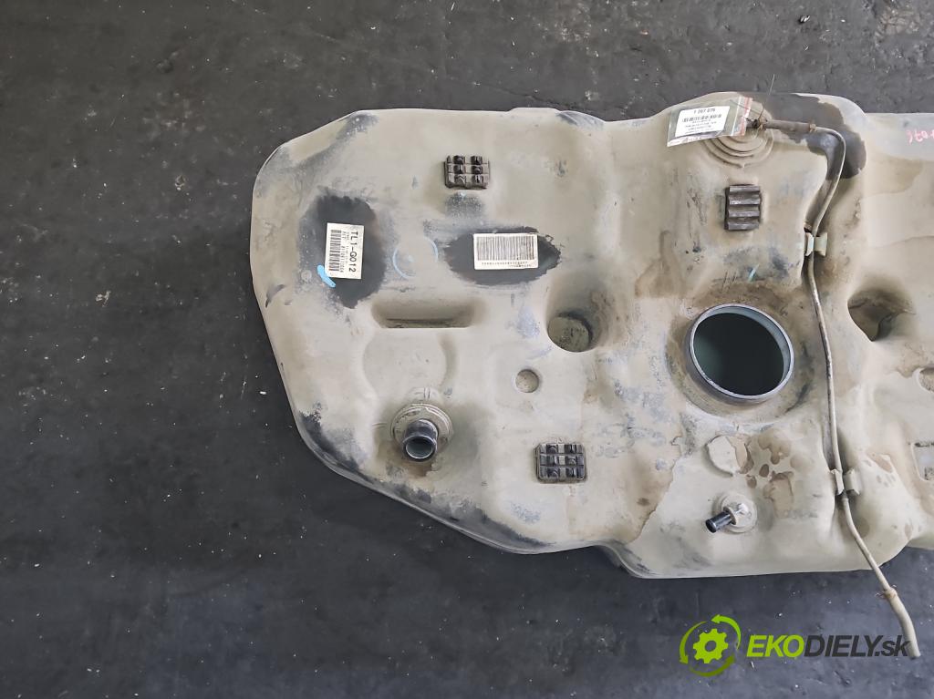 Honda Accord VIII 2008-2015 2.0 VTEC 156 HP automatic 115 kW 1997 cm3 4- Nádrž: palivo M217500-TA0 (Nádrže)