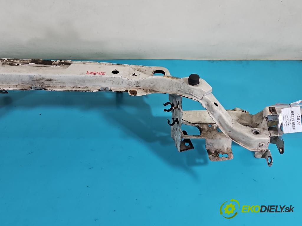 Ford Transit connect 1.8 tdci 90 hp manual 66 kW 1753 cm3 5- stěna přední  (Výztuhy přední)