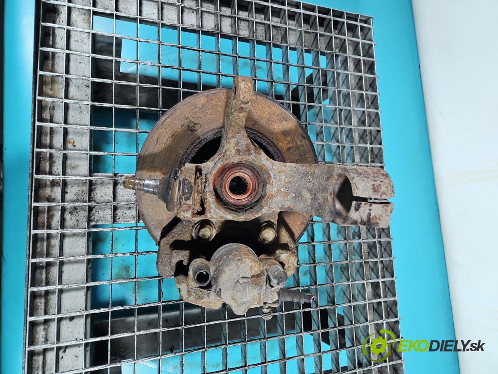 Ford Transit connect 1.8 tdci 90 HP manual 66 kW 1753 cm3 5- náboj ľavé (Náboje)