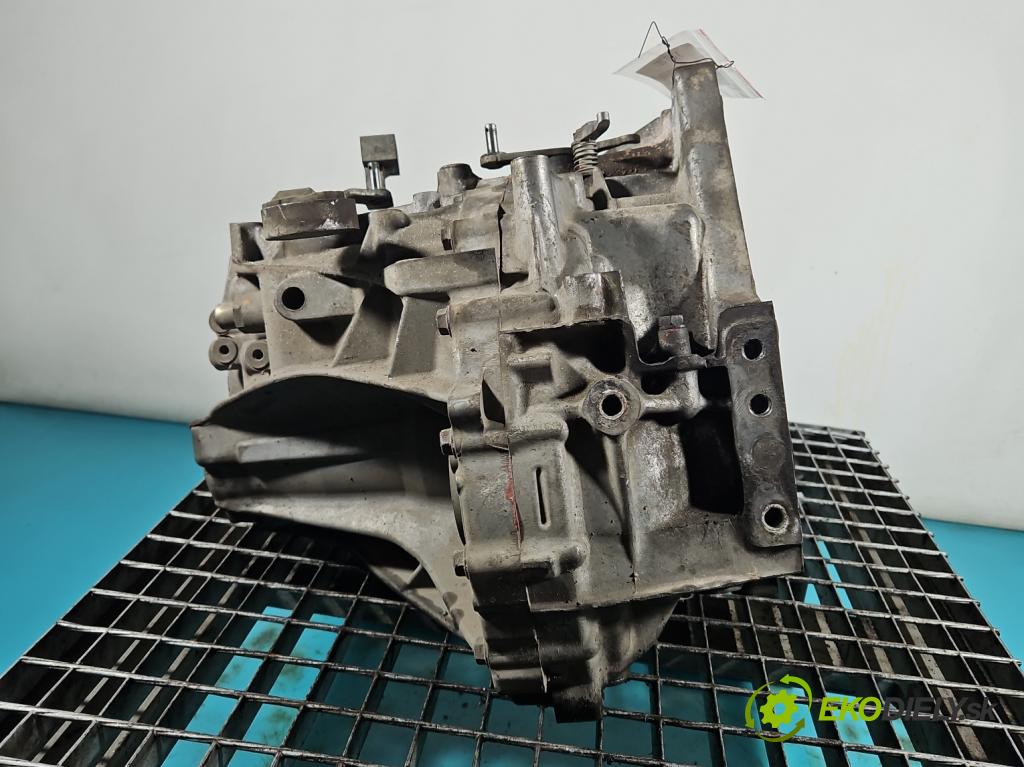 Toyota Corolla E16/E18  2013-2019 1.6 16V 132  HP manual 97 kW 1598 cm3 4- prevodovka stupeň,rýchlosť manual 31115-05031