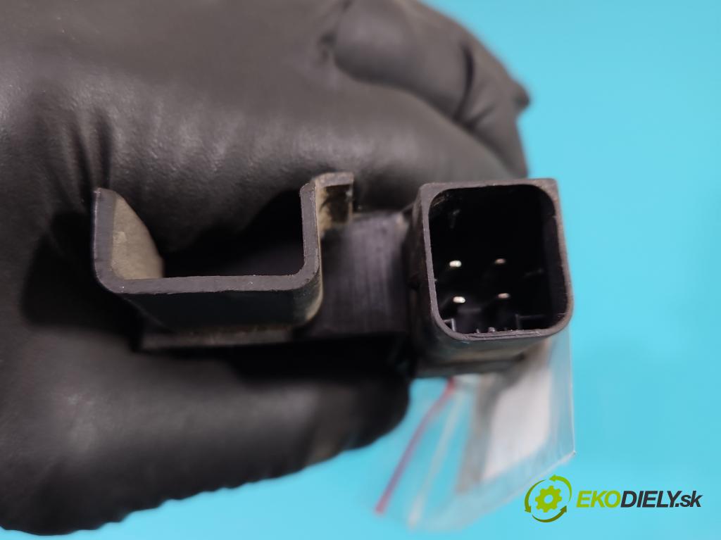 Citroen C8 2002-2014 2.0 16V 136 HP manual 100 kW 1997 cm3 5- cievka zapaľovacia  (Zapaľovacie cievky, moduly)