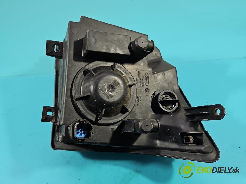 Ford Transit connect 1.8 tdci 90 HP manual 66 kW 1753 cm3 5- Reflektor: pravý  (Pravé)