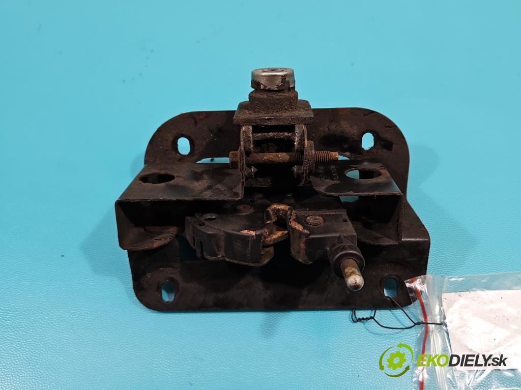 Ford Transit connect 1.8 tdci 90 hp manual 66 kW 1753 cm3 5- zámek kapoty
