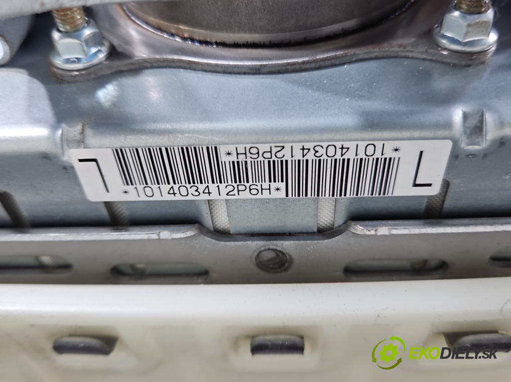 Toyota Avensis III T27 2009-2018 2.0 16V 152KM automatic 112 kW 1987 cm3 5- kokpit,pristrojová doska rozdeľovacia