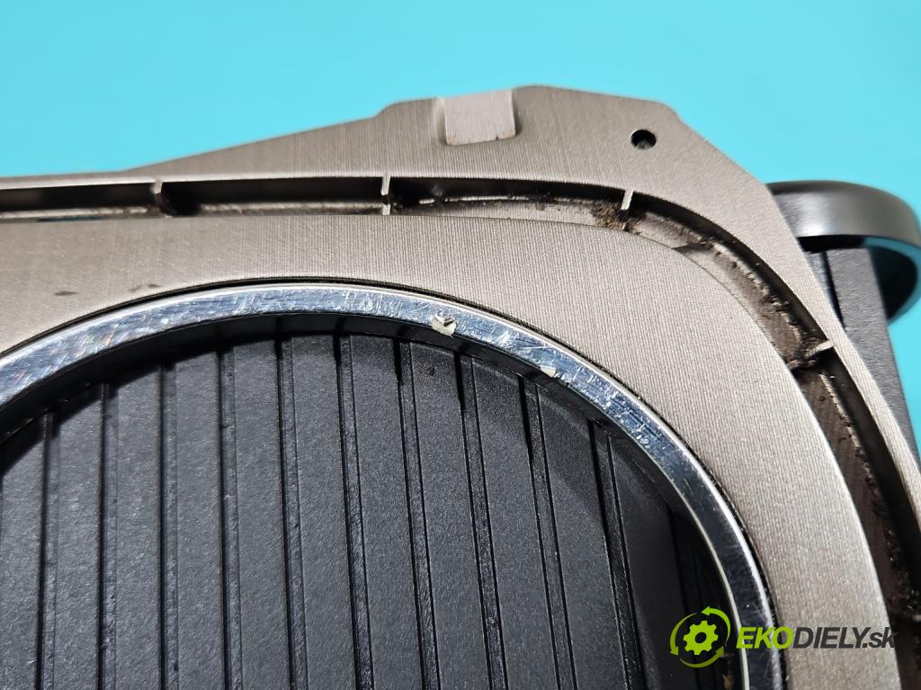 Toyota Avensis III T27 2009-2018 2.0 16V 152KM automatic 112 kW 1987 cm3 5- Rukojeť: na nápoje: 55625-05020 (Úchyty, držiaky na nápoje)