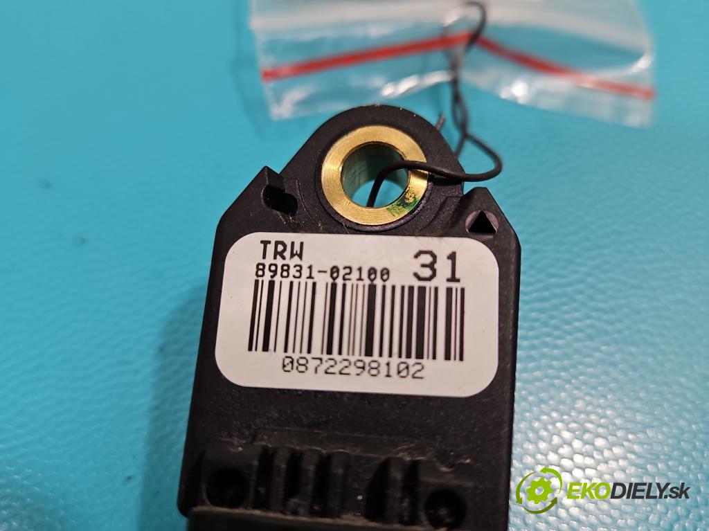 Toyota Avensis III T27 2009-2018 2.0 16V 152KM automatic 112 kW 1987 cm3 5- snímač šokovat: 89831-02100 (Snímače nárazu)